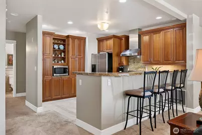 2551 Thorndyke Avenue W #402, Seattle, WA 98199 - Photo 7