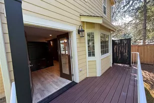 11526 NE 116th St, Kirkland, WA 98034 - Photo 23