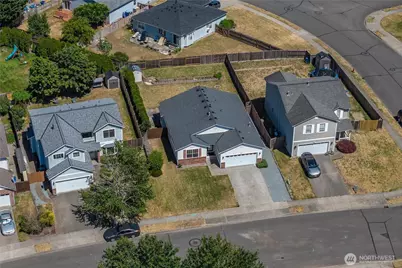 903 Williams Street NW, Orting, WA 98360 - Photo 35