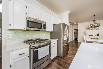 2313 171st Street E, Tacoma, WA 98445 - Photo 7