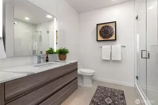 10232 NE 10th St, Bellevue, WA 98004 - Photo 9