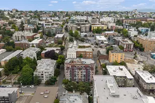 124 Bellevue Ave E, Seattle, WA 98102 - Photo 27