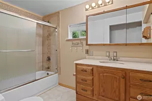 20906 106th St E, Bonney Lake, WA 98391 - Photo 17