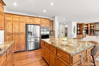 1006 270th Court SE, Sammamish, WA 98075 - Photo 13