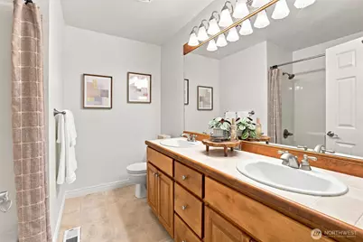 1006 270th Court SE, Sammamish, WA 98075 - Photo 29
