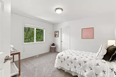 1006 270th Court SE, Sammamish, WA 98075 - Photo 27