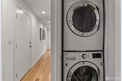 2043 C 13th Avenue W, Seattle, WA 98119 - Photo 19