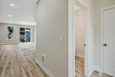 1404 E 51st Street, Tacoma, WA 98404 - Photo 9
