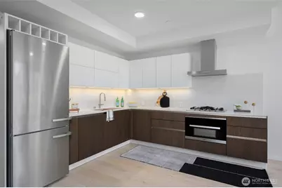 999 110th Avenue NE #401, Bellevue, WA 98004 - Photo 3