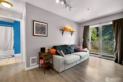 2713 W Maplewood Avenue #211, Bellingham, WA 98225 - Photo 13