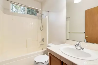 6013 NE 4th Place, Renton, WA 98059 - Photo 11