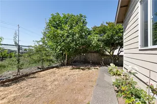 6013 NE 4th Pl, Renton, WA 98059 - Photo 21