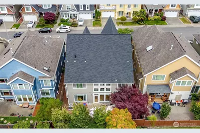 1829 SE 8th Place, Renton, WA 98057 - Photo 3