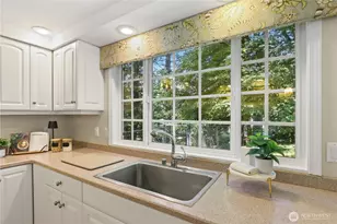 2719 36th St SE, Puyallup, WA 98374 - Photo 9