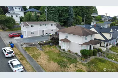 3330 Rucker Avenue, Everett, WA 98201 - Photo 1