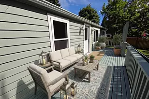 482 Hilltop Dr, Sedro Woolley, WA 98284 - Photo 3