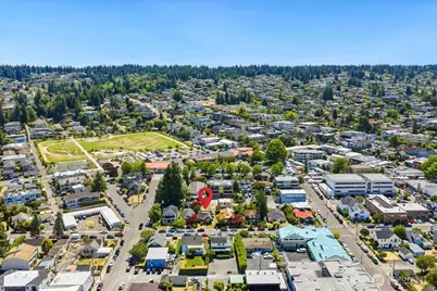 228 4th Avenue N, Edmonds, WA 98020 - Photo 23