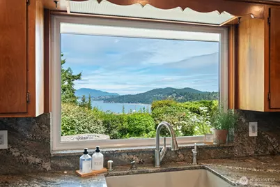 4053 Edith Point Road, Anacortes, WA 98221 - Photo 19