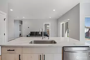2133 W Peninsula Dr, Moses Lake, WA 98837 - Photo 17
