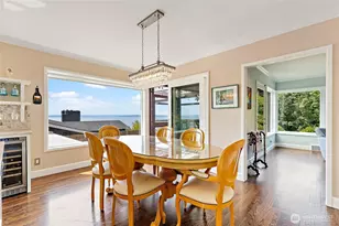 2131 NW 96th St, Seattle, WA 98117 - Photo 9