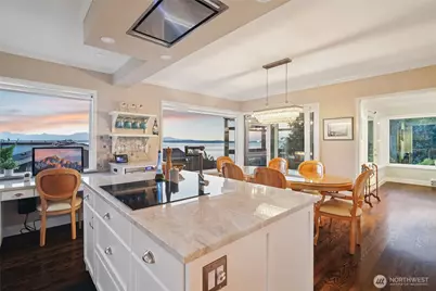 2131 NW 96th Street, Seattle, WA 98117 - Photo 13