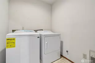 1722 NE 97th St, Seattle, WA 98115 - Photo 33