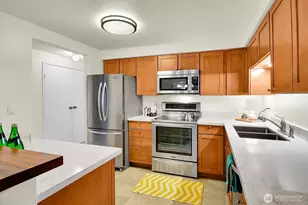 2300 NE 89th St, Seattle, WA 98115 - Photo 11