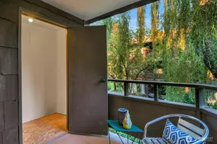 2300 NE 89th St, Seattle, WA 98115 - Photo 5