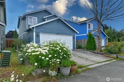 10523 7th Avenue W #8, Everett, WA 98204 - Photo 1