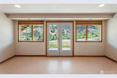 7400 Colockum Road, Malaga, WA 98828 - Photo 25