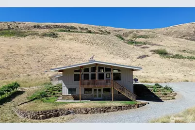 7400 Colockum Road, Malaga, WA 98828 - Photo 3