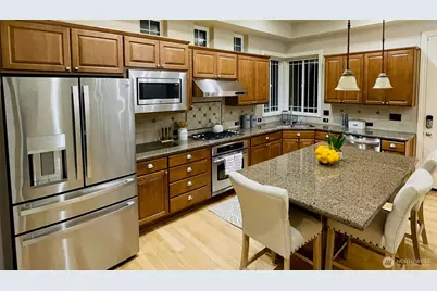6802 156th Place NE, Redmond, WA 98052 - Photo 5