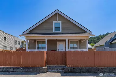 110 S Gold Street, Centralia, WA 98531 - Photo 1