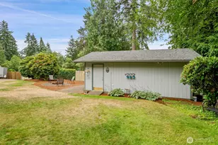 140 NE Rainier Pl N, Belfair, WA 98528 - Photo 29