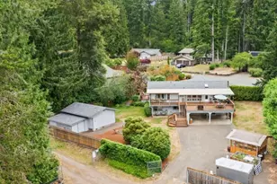 140 NE Rainier Pl N, Belfair, WA 98528 - Photo 1