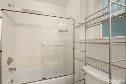 4218 Pasadena Place NE, Seattle, WA 98105 - Photo 9