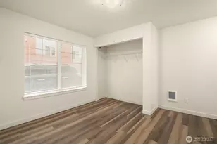 4218 Pasadena Pl NE, Seattle, WA 98105 - Photo 7