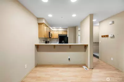 318 N 23rd Street, Mount Vernon, WA 98273 - Photo 5
