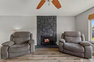 6423 61st St NE, Marysville, WA 98270 - Photo 11