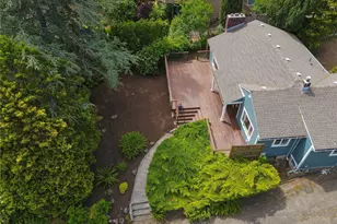 203 N 34th St, Bellingham, WA 98225 - Photo 27