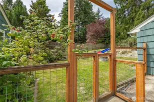 203 N 34th St, Bellingham, WA 98225 - Photo 21