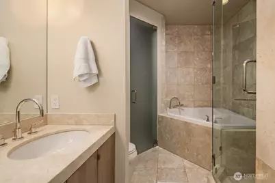 650 Bellevue Way NE #4004, Bellevue, WA 98004 - Photo 35