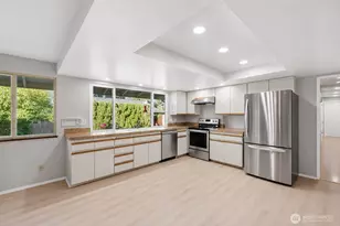 14520 SE Fairwood Blvd, Renton, WA 98058 - Photo 9