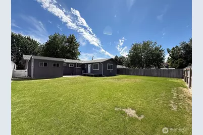 424 SW 3rd Street, College Place, WA 99324 - Photo 29