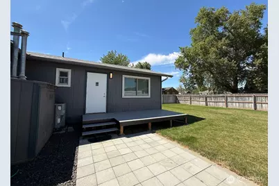 424 SW 3rd Street, College Place, WA 99324 - Photo 31