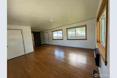 424 SW 3rd Street, College Place, WA 99324 - Photo 13