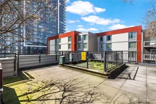 699 John St, Seattle, WA 98109 - Photo 25