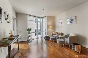 699 John St, Seattle, WA 98109 - Photo 3
