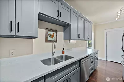 6829 S Thompson Avenue, Tacoma, WA 98408 - Photo 9