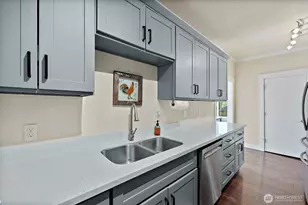 6829 S Thompson Ave, Tacoma, WA 98408 - Photo 9